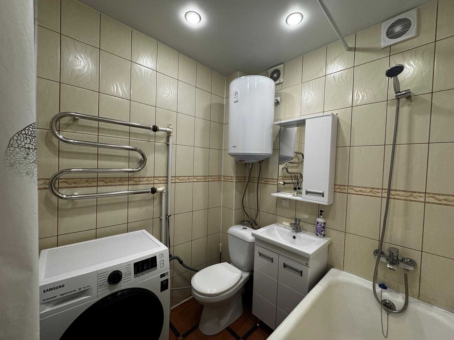 Продам 3 ком квартиру РН Парка