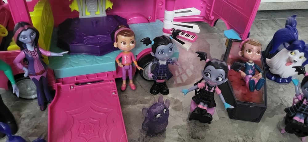 Set vampirina 120lei