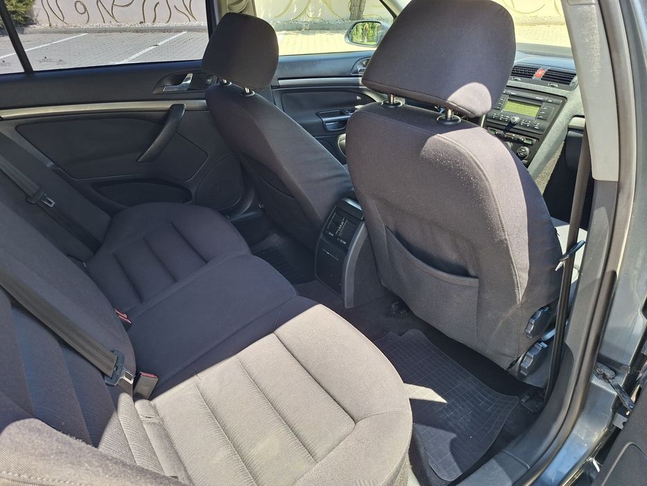 Skoda octavia 2   2.0 tdi 6+1 trepte inmatriculata ro