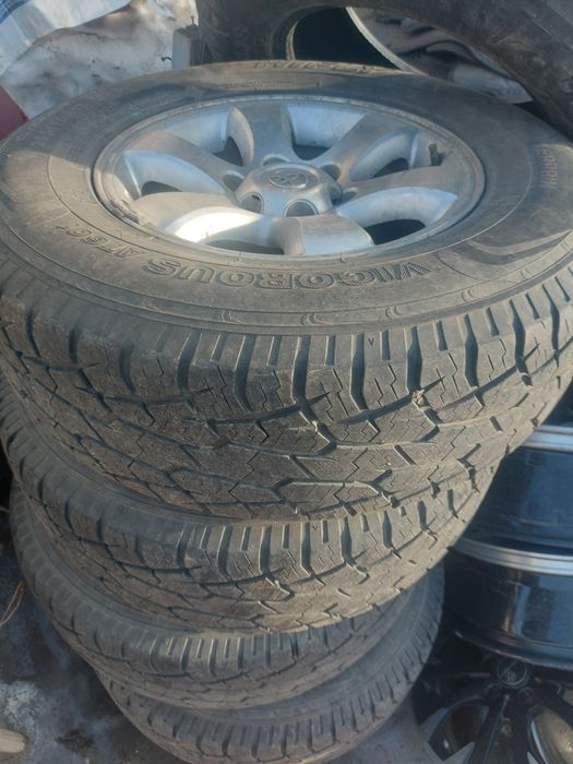 Продам диски с резиной R 17