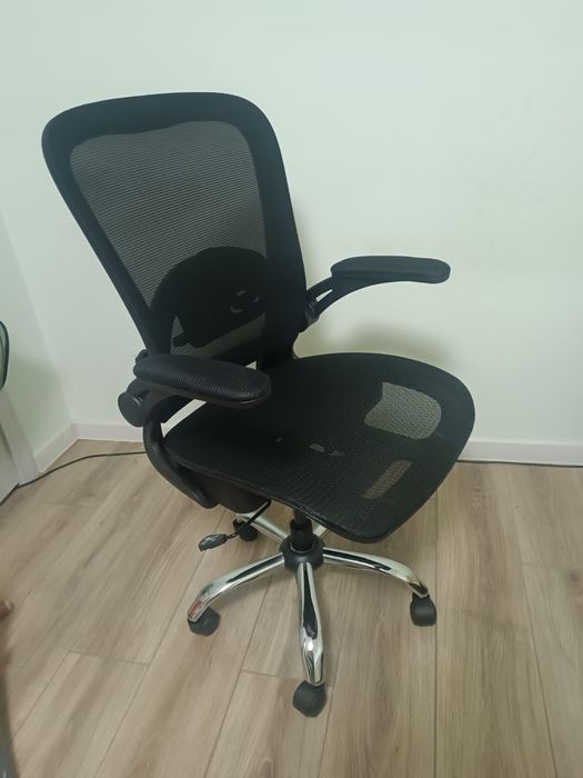 Эргономичное кресло | Офисное кресло
