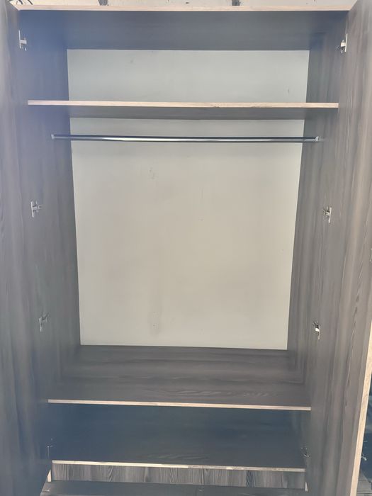 Продам стильный шкаф