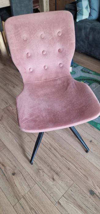 Стол розов  KARE