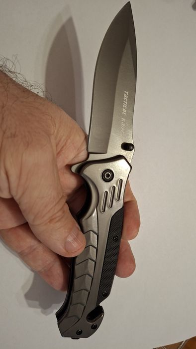 Briceag / Cuțit pliabil drumeție, pescuit, vânătoare, modele diverse