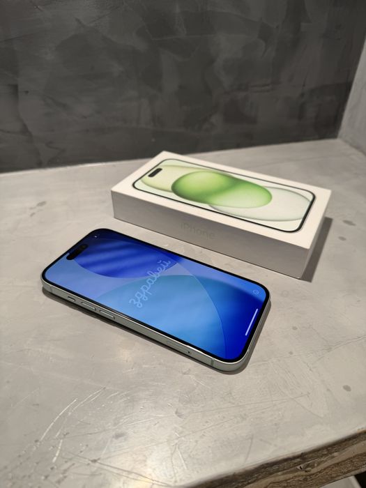 КАТО ЧИСТО НОВ Iphone 15 Green, 89% батерия
