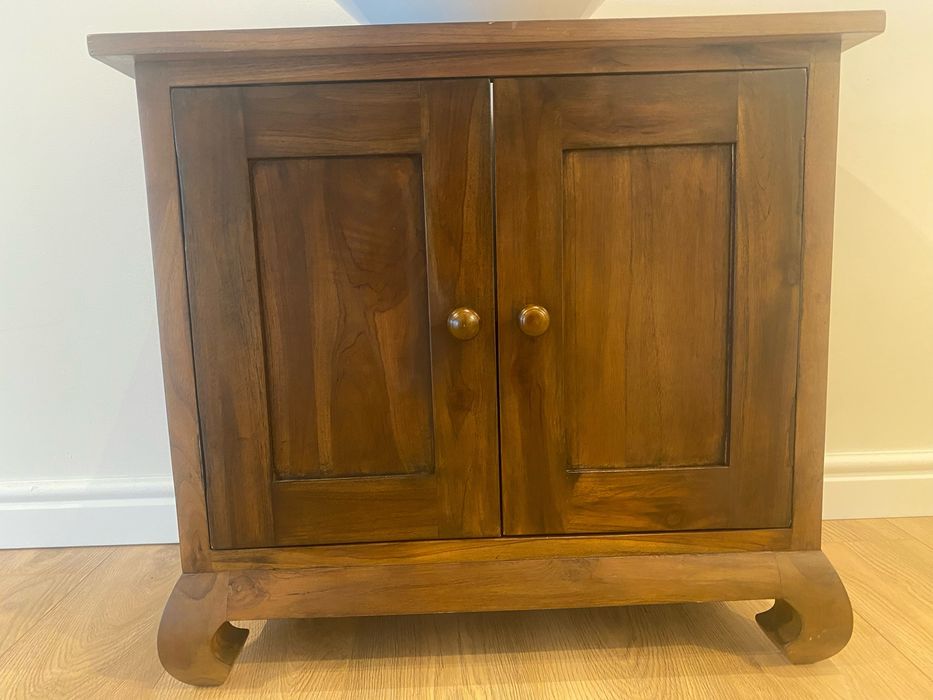 Шкаф за баня тик дърво