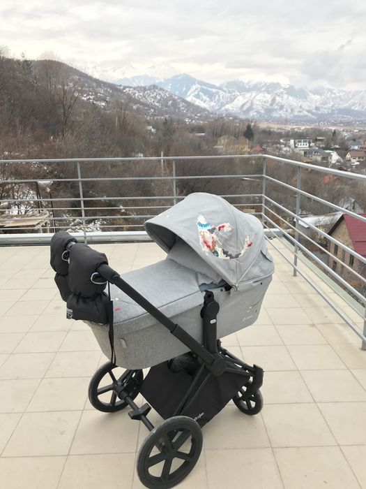 Cybex Priam Rebellious Limited Edition