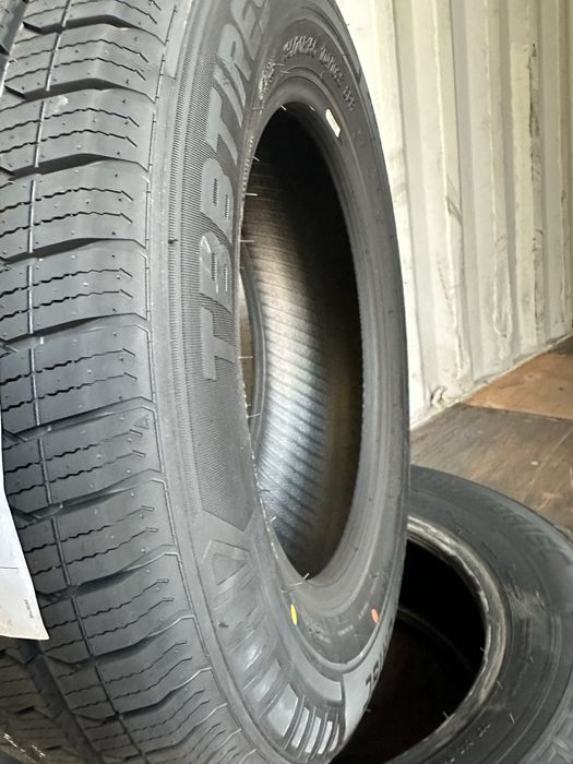 Нови Всесезонни Бусови Гуми TBB TIRES ADVENZZA AS 195/70R15C 104/102S 1957015 1957015C