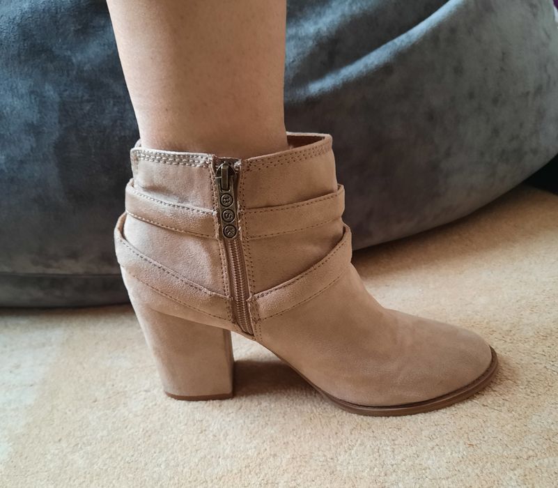 Botine Bershka 38