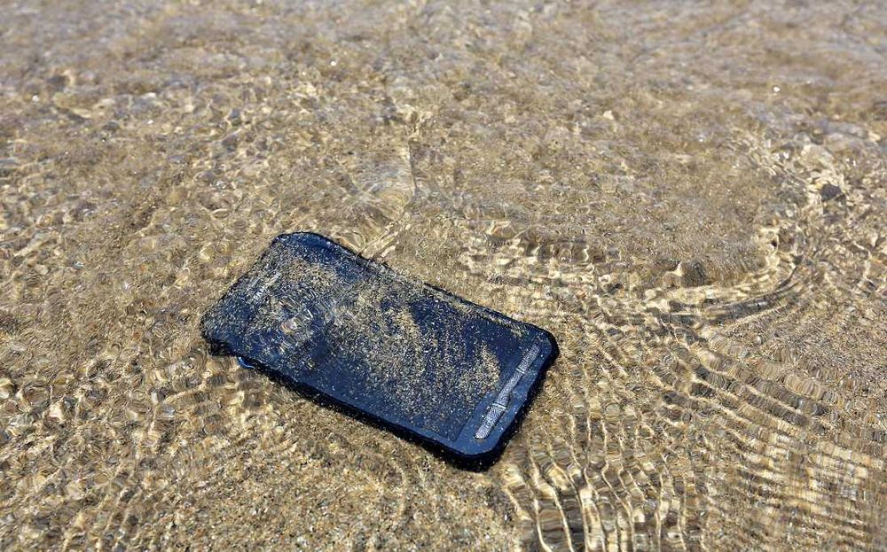 смартфон Samsung Galaxy Xcover 3 телефон