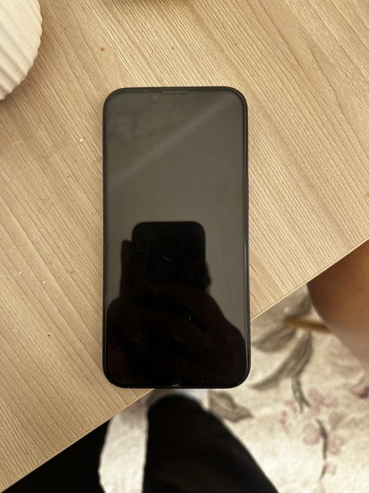 Iphone 13  с гарантией