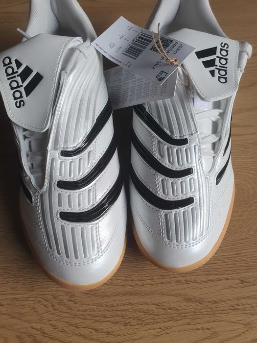 Маратонки Адидас Predators Sala