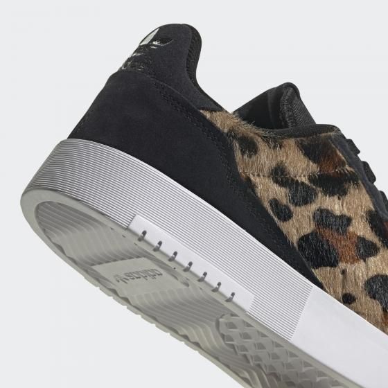 Кроссовки Adidas