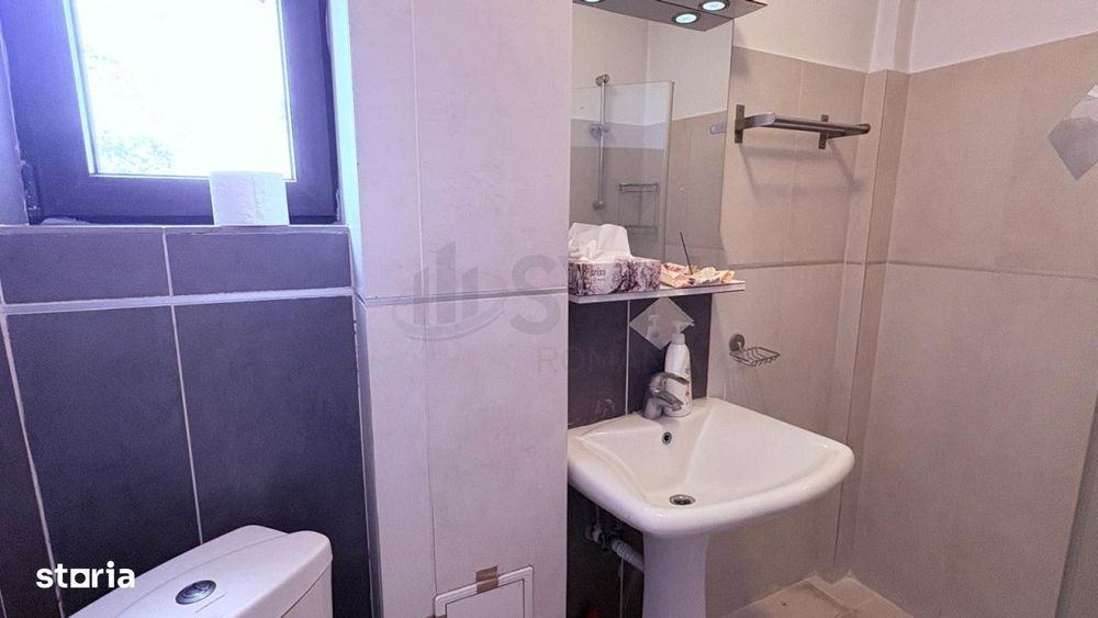 Casa 6 camere cu 3 locuri de parcare in Pipera in spatele Cortina Nort
