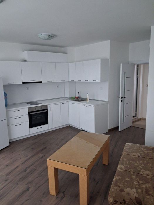 Тристаен, под наем, гр. Айтос