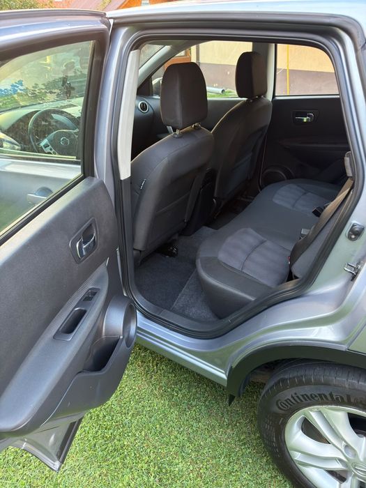 Vand Nissan Qashqai 1.6Benzina