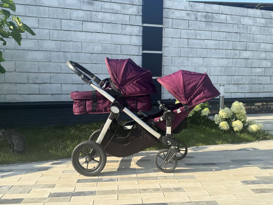 Коляска для погодок или близнецов