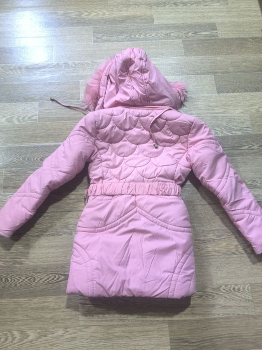 Продам куртки зимние б/у