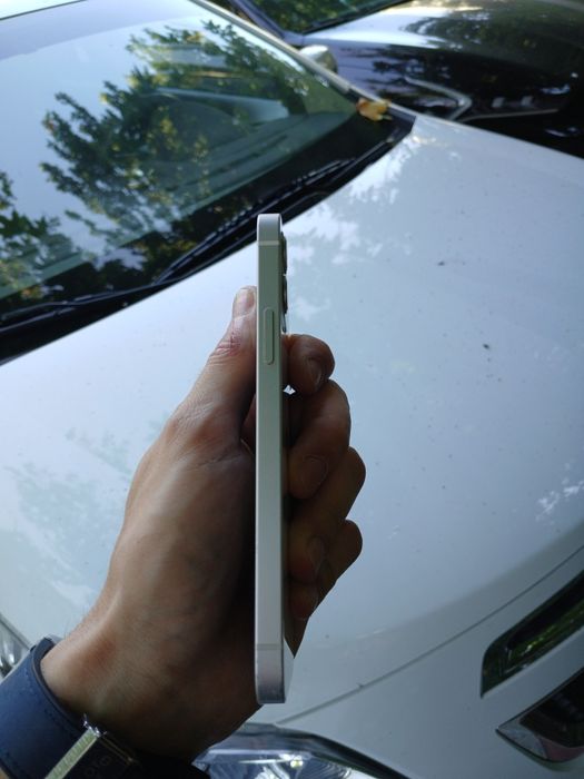 iPhone 12 ozi Zapchastga! Icloud