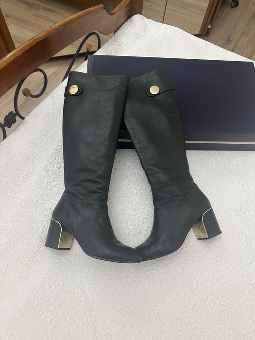 Продаю сапоги женские