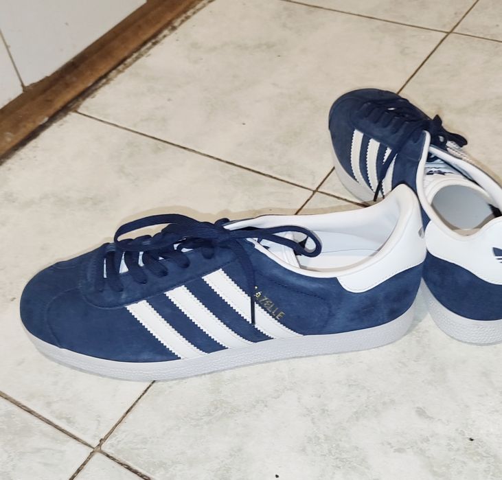 Нови мъжки Adidas Gazelle  ест.кожа , цвят blue navy  N44  28.5 см   6