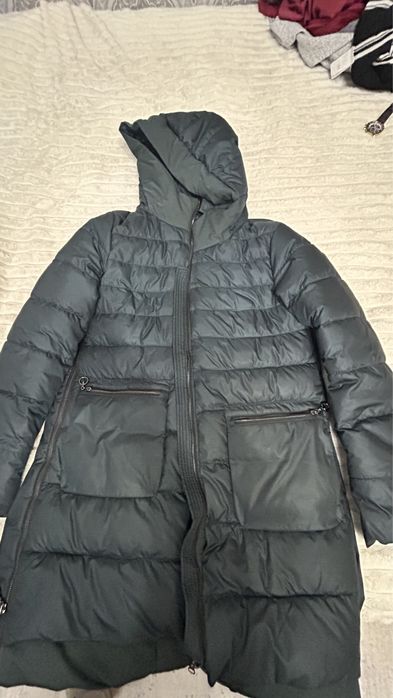 Продам зимнию куртку