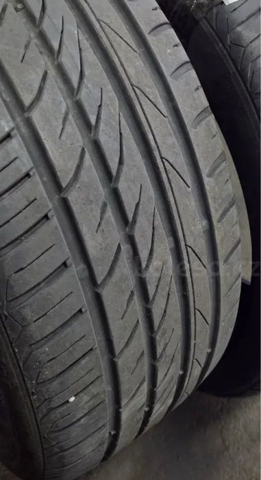 Продам 18-й покрышки 245/40/18