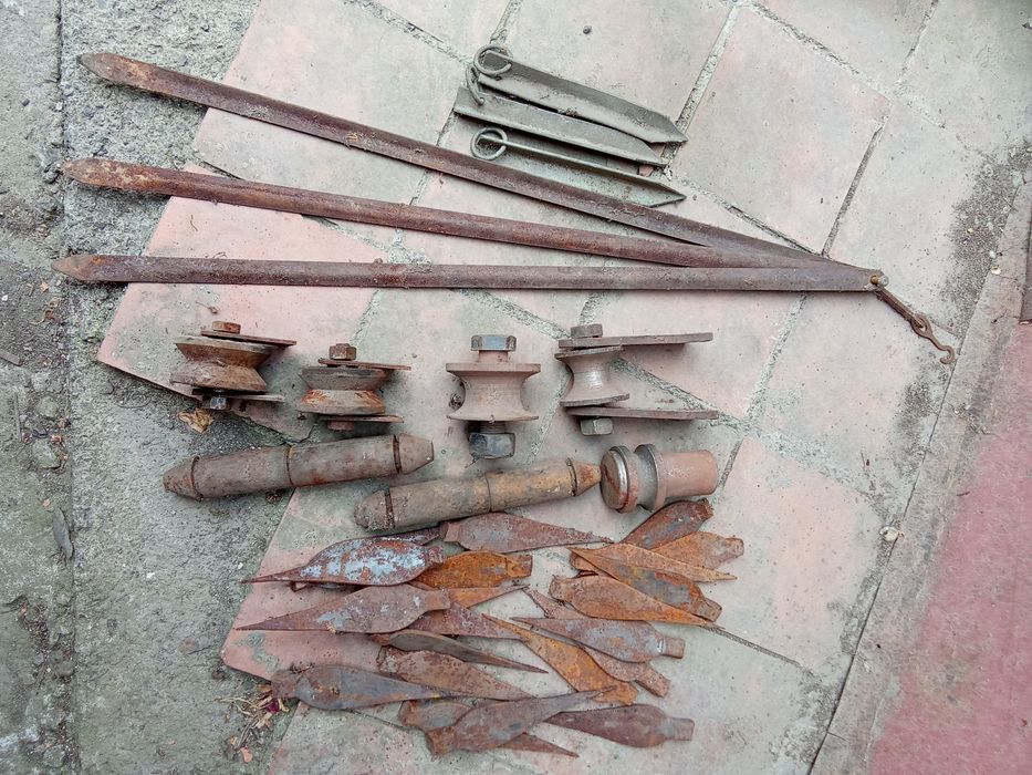 Ролики для ворот.