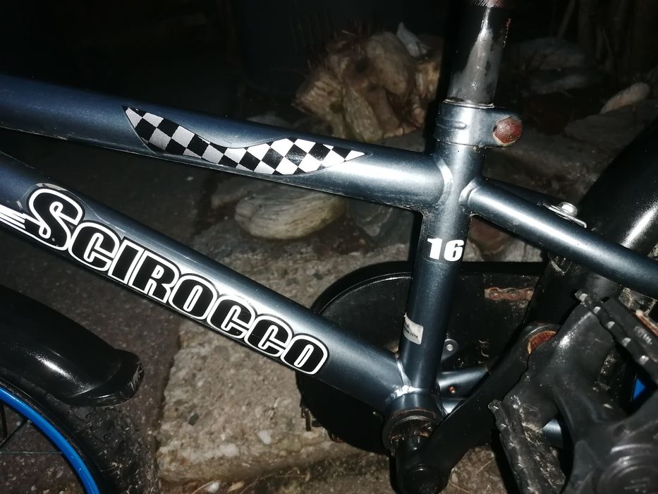 Vând bicicleta scirocco