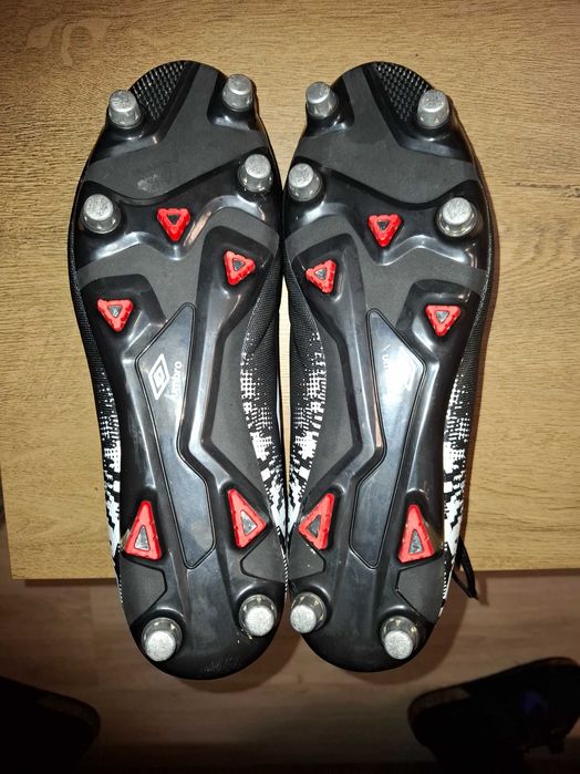 Vand ghete de fotbal