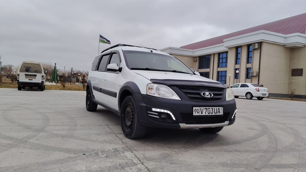 Lada Largus Kross