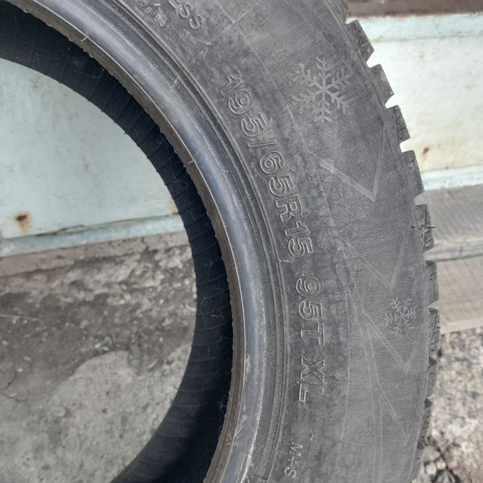 Продам зимние шины