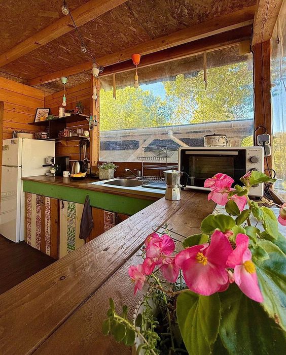 Продавам каравана на къмпинг Юг