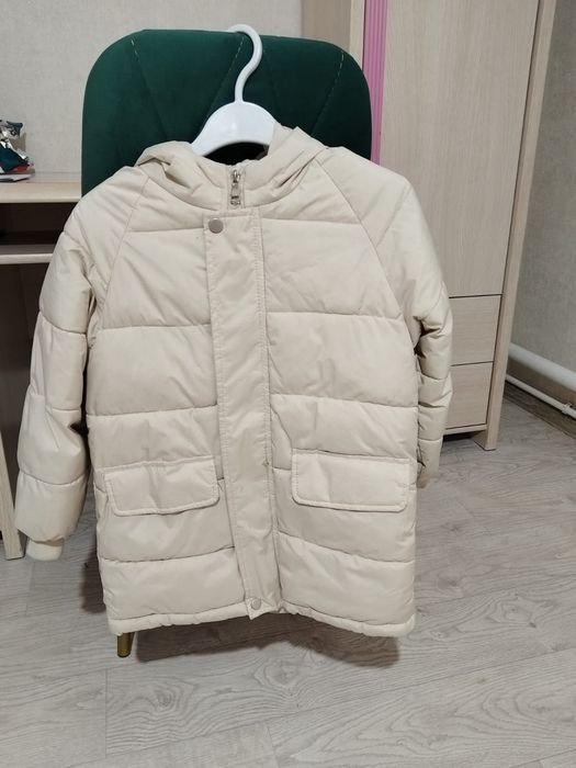 Платья на девочек размеры 32-34-36 продаються