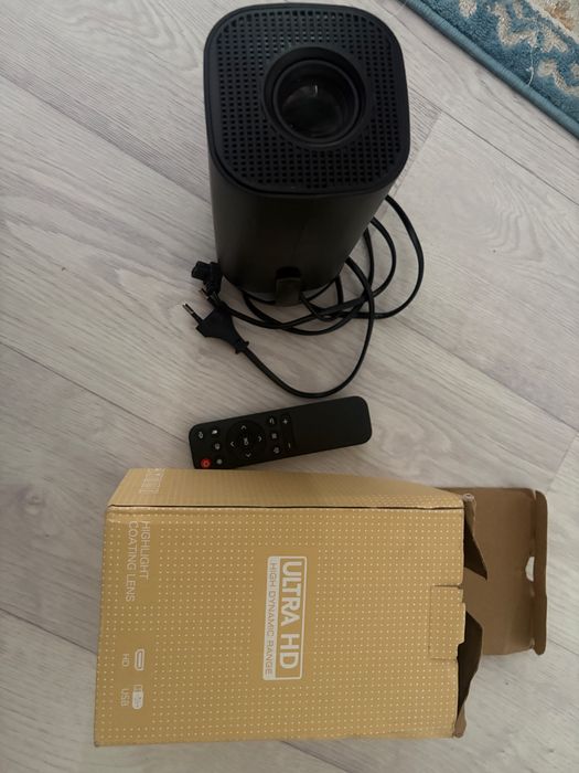 Продам проектор БУ все работает