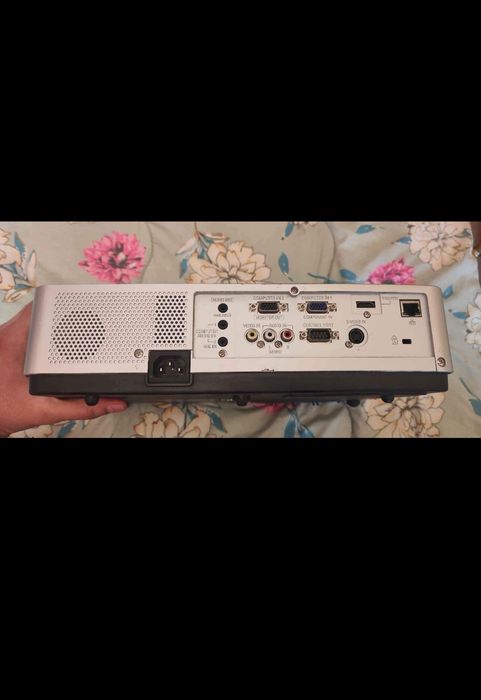 Прожектор Canon LV-8320