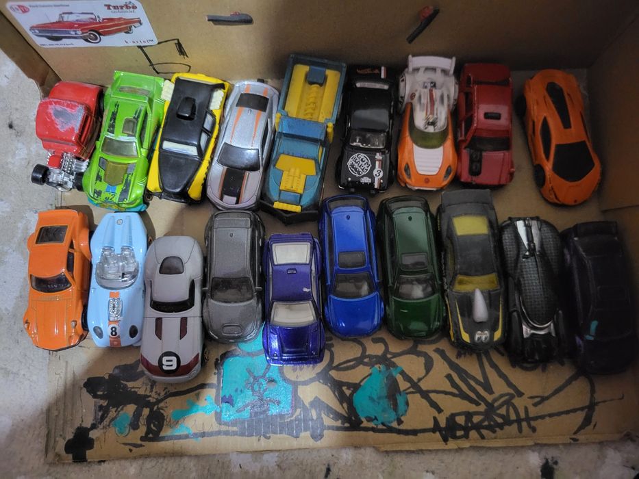 Продам Hot wheels