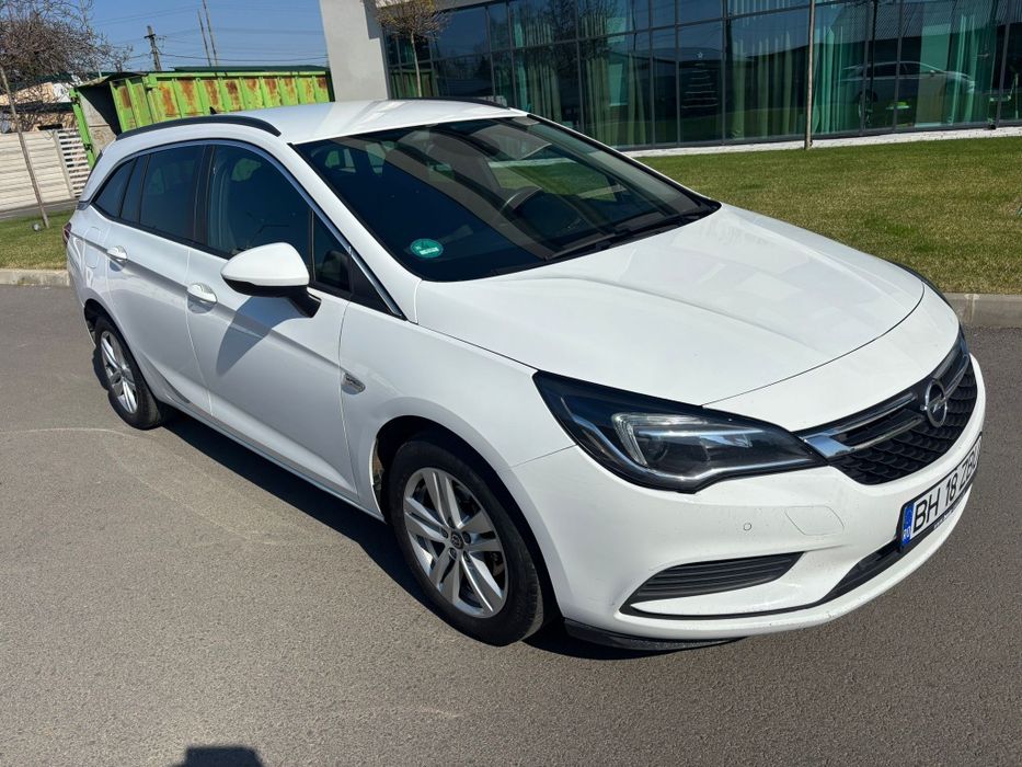 Opel Astra K Navi front asist camera