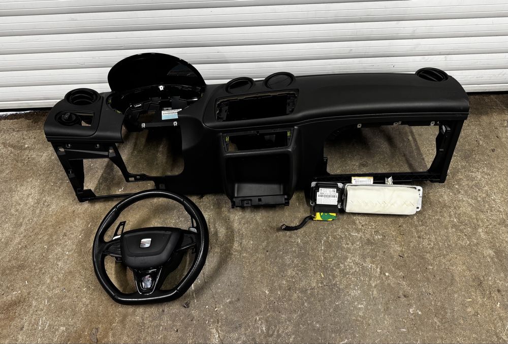 Арматурно табло с Airbag за Seat Ibiza 4