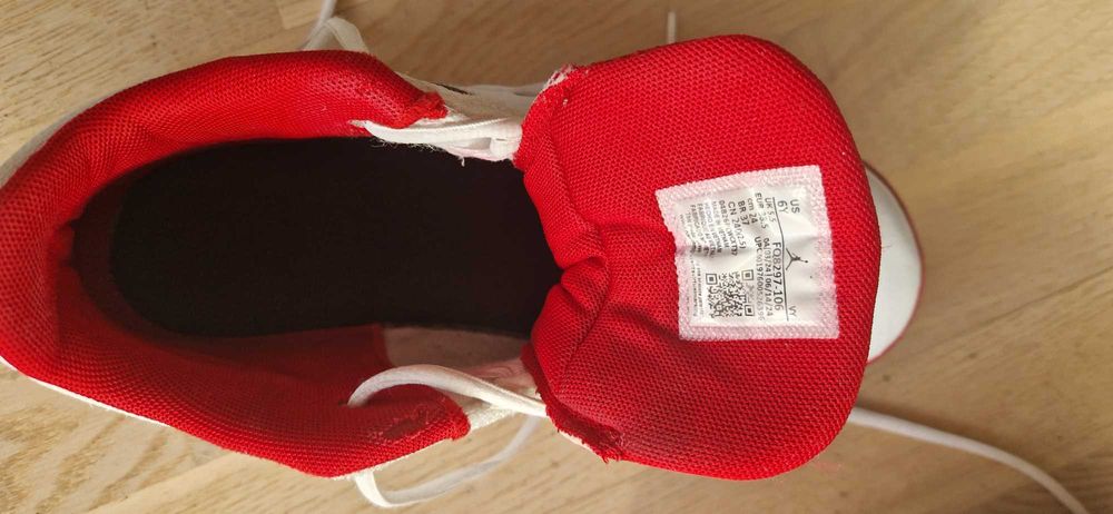 Баскетболни маратонки JORDAN MAX AURA 6 (GS)