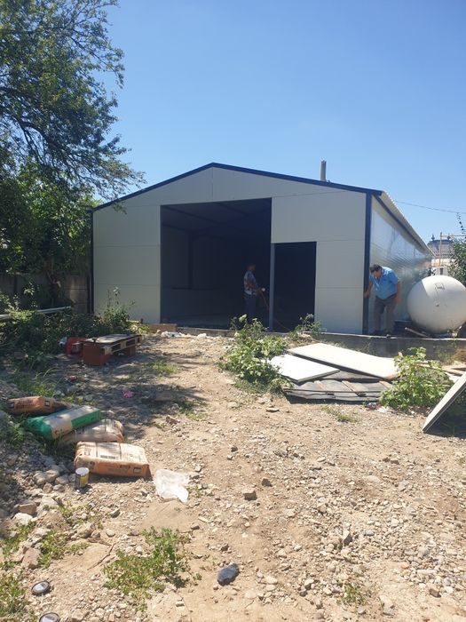 vând hale și structuri metalice