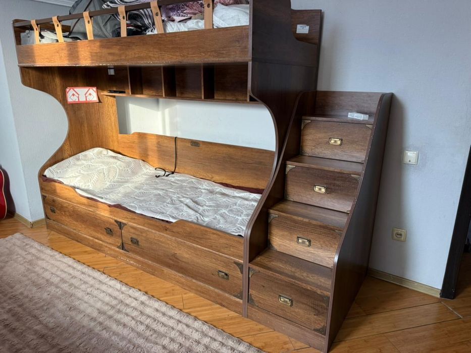 Продам брендовый кровать