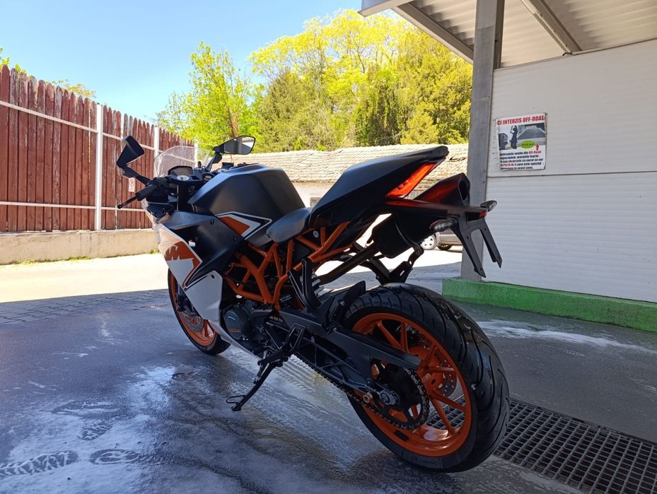 Ktm RC 125 2016 A1