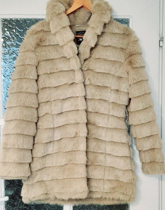 Нов кожух ,с етикет ,и дебел кожух с качулка