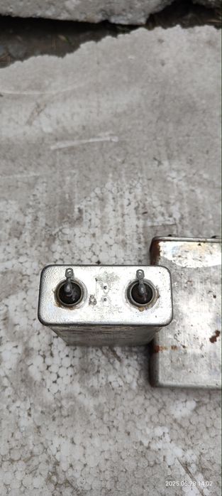 Конденсатор МБГЧ-1