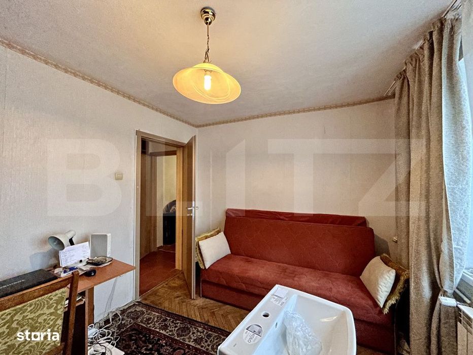 Apartament cu 3 camere, 56 mp, zona Cina