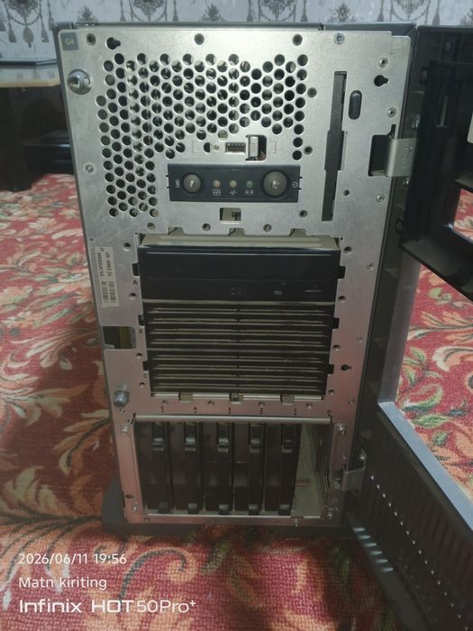Server HP Sotiladi