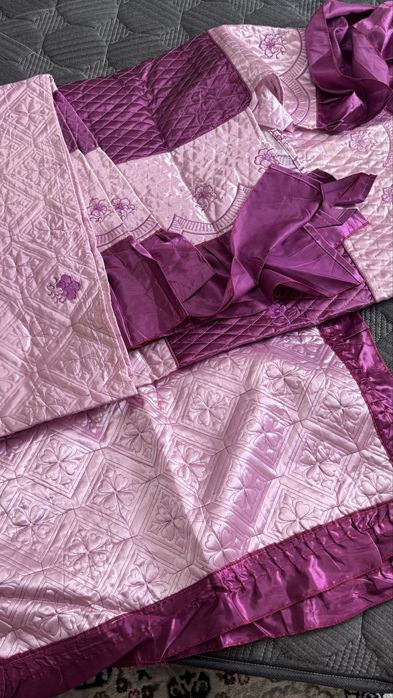 Постель покрывала