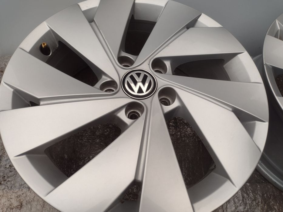 Нови Belmont 17-5x112 ET46 6.5j Volkswagen Golf 8