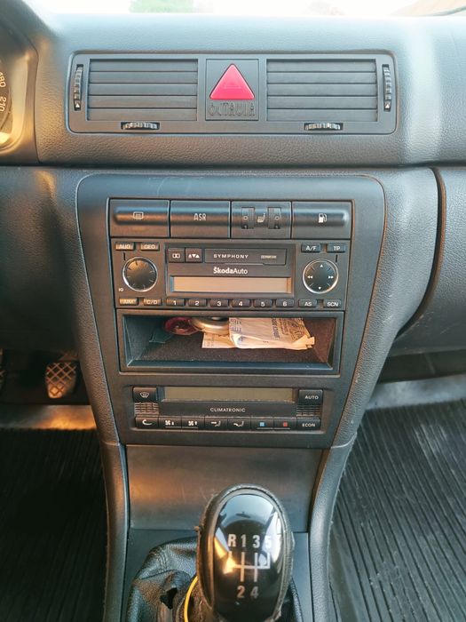 Skoda Octavia 1.6 benzina